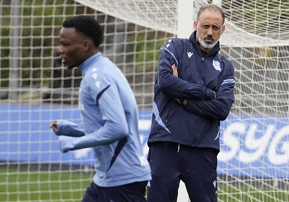 Ochieng se incorpora a una cortísima última semana de entrenamientos