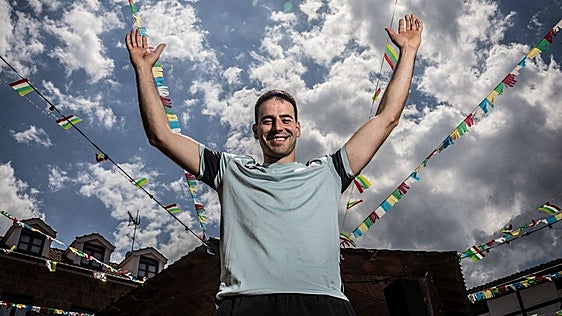 Entrenamientos, fiestas y una boda: así se prepara Darío para la final