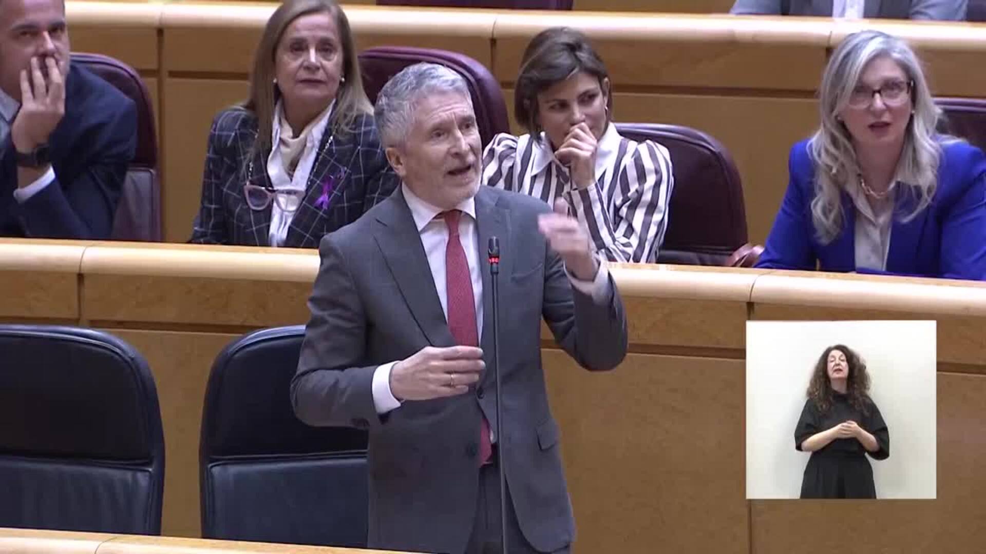 Marlaska llama "niña" a la portavoz del PP en el Senado tras mostrarle ...