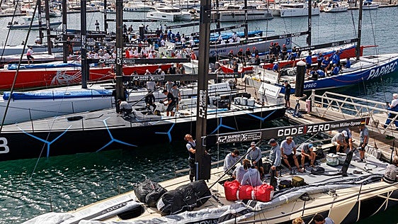 El exceso de viento aplaza al sábado la batalla por el título en Lanzarote