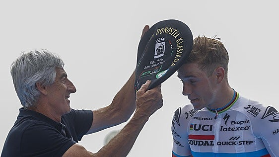 Marino Lejarreta: «Evenepoel es un gran ciclista para que supere mis tres victorias en la Clásica»