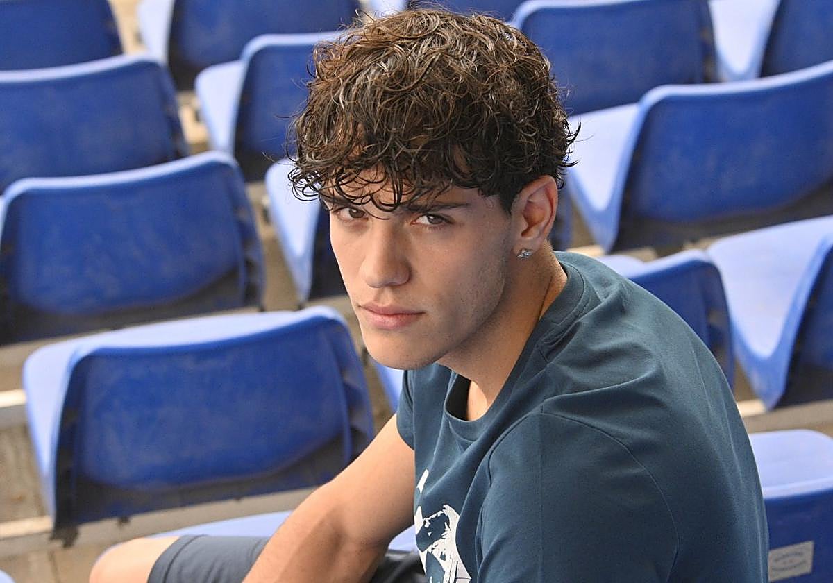 Héctor Fort: «Soy un chico normal al que le gusta el fútbol y pasar tiempo con los suyos»