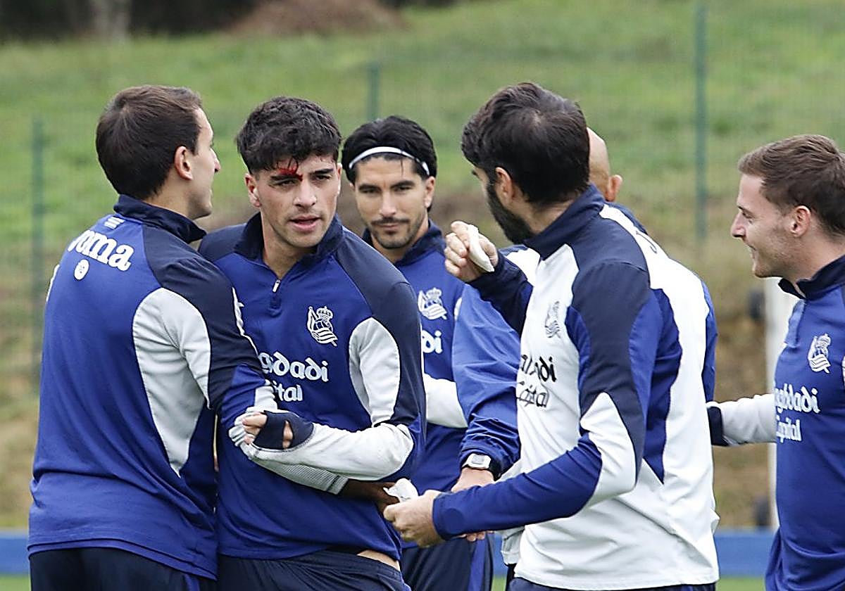 Anoeta tiene mono de cohetes de dos en dos
