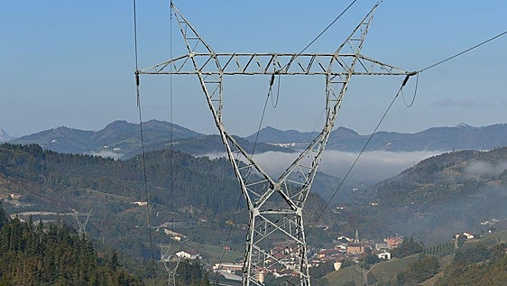El Gobierno Vasco aumenta la inversión en red eléctrica en 43 millones más