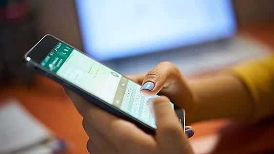 Científicos alertan sobre el cuñado digital: «quienes están más seguros de detectar bulos son los que más los comparten»