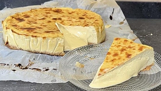 Tarta de queso con crema de pistacho
