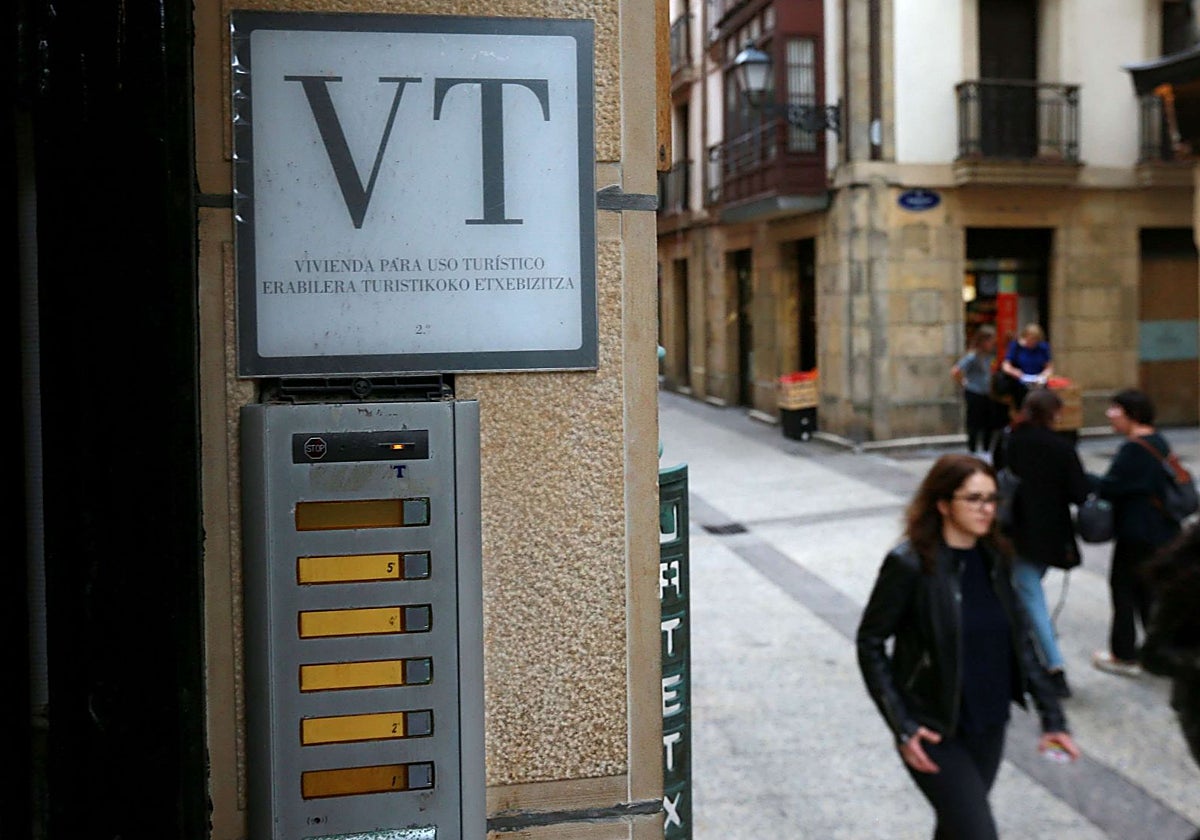 Los pisos turísticos bajan por primera vez en Gipuzkoa por el veto de las instituciones