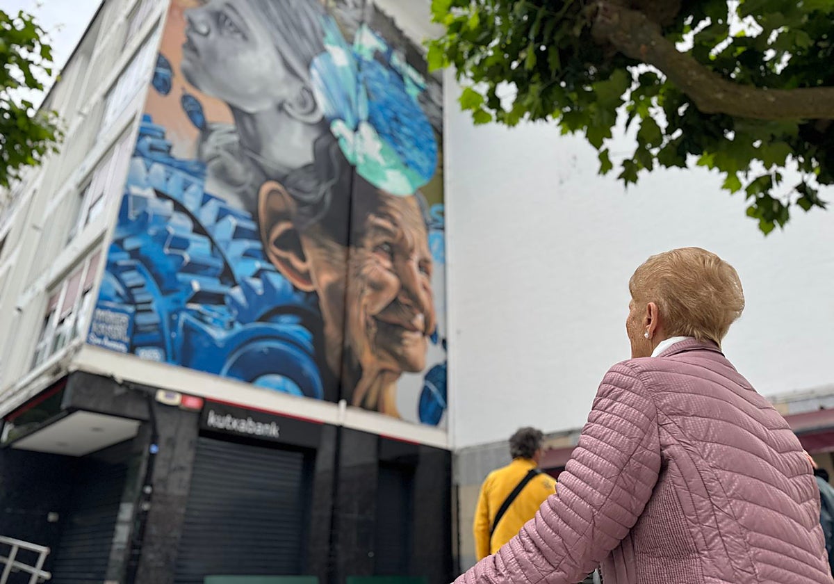 Homenaje a las mujeres migrantes que llegaron a San Andrés con un mural