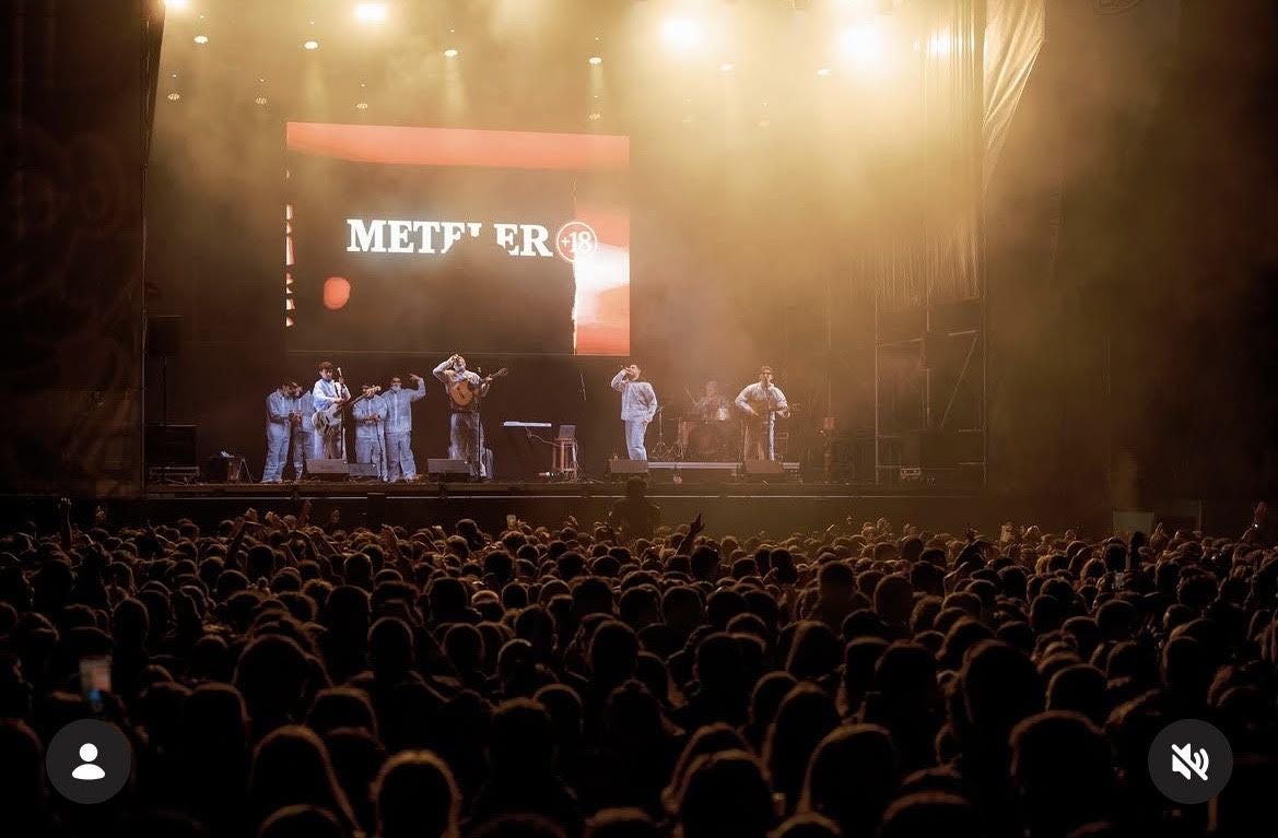 Kaparrak, umorez eta bihotzarekin sortutako kanta dantzagarriak