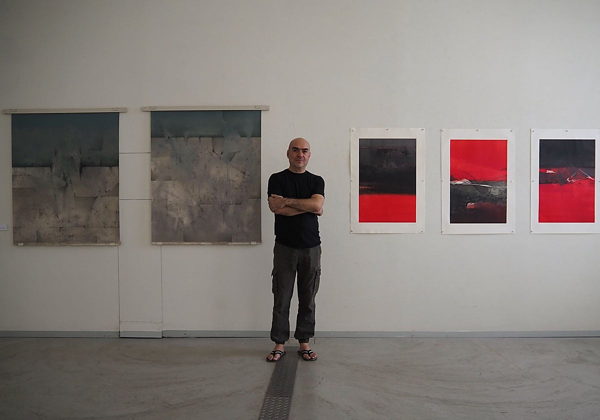 Víctor Ríos explora los paisajes entre la figuración y la abstracción en 'Laukiratze. Paisajes Liminares'