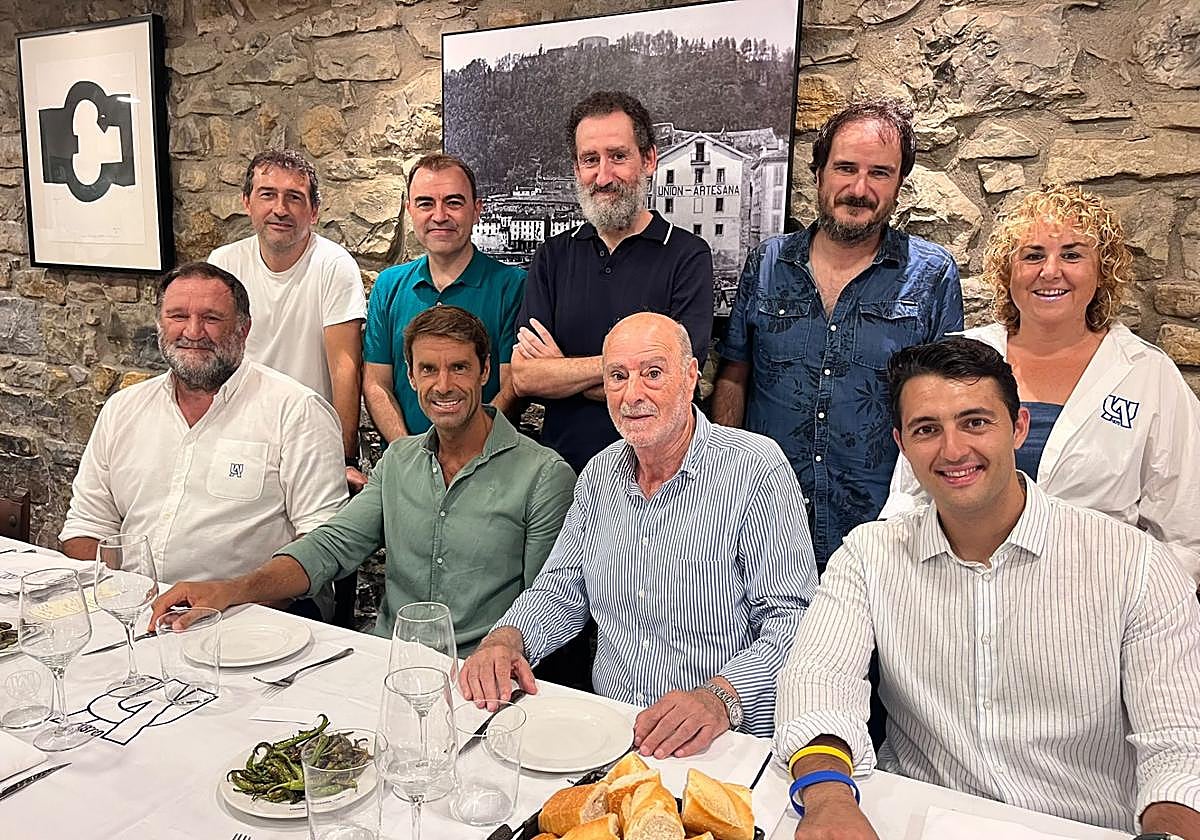Gran fiesta en la Unión Artesana