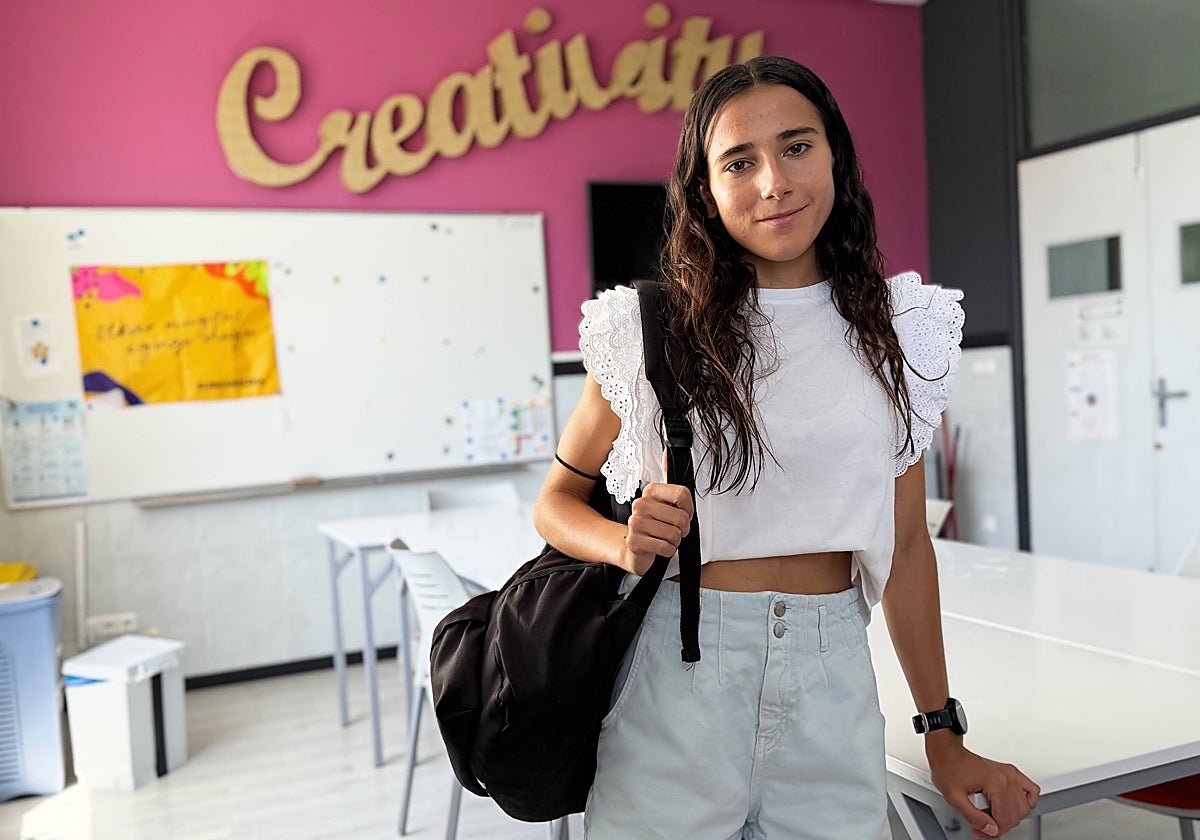 Sacar matrículas, entrenar en la pista y dar clases solidarias: el día a día de Irune Mateo, premio extraordinario de Bachillerato
