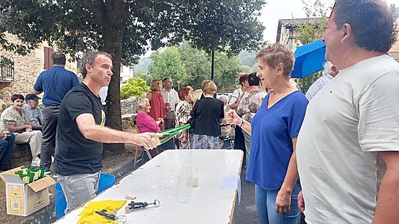 Herritar ugari elkartu dira Ama Birjinaren eguneko ekitaldietan