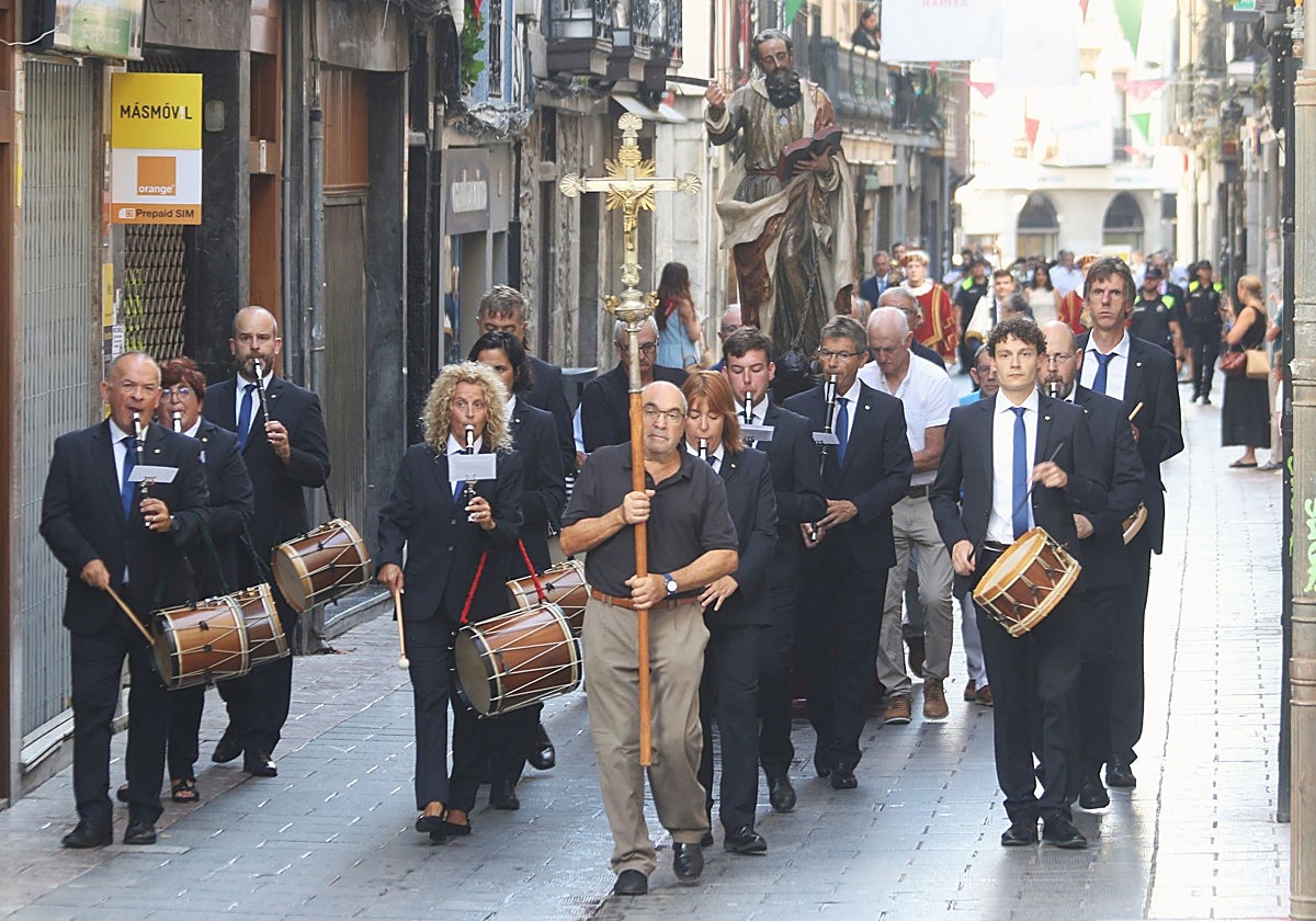Elgoibar cumple con la tradición antes del día más esperado del año