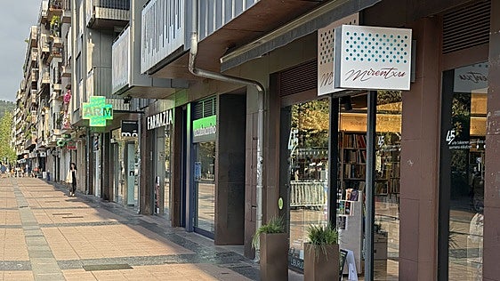Bareak dedica septiembre a impulsar el comercio local con su tarjeta