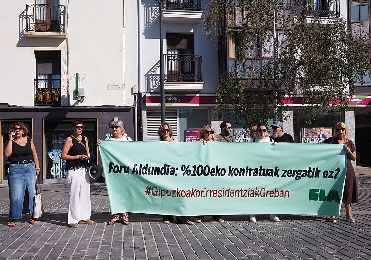 300 días de huelga en la residencia San Juan para reclamar un convenio contra la precariedad