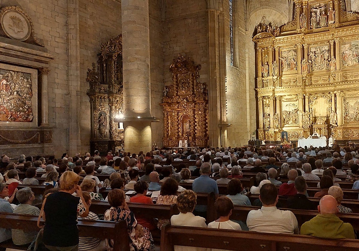 Irun homenajea a su Patrona