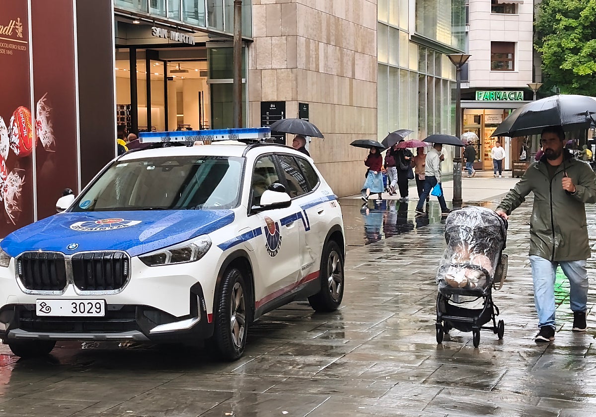 Atraco a punta de pistola en una clínica dental en el Centro de Donostia: la Ertzaintza busca al autor y rastrea otros casos similares