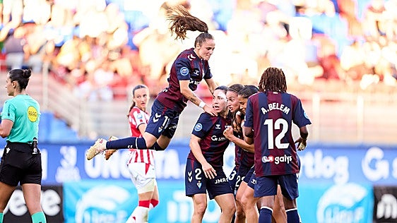 El Eibar recupera su mejor versión en el derbi