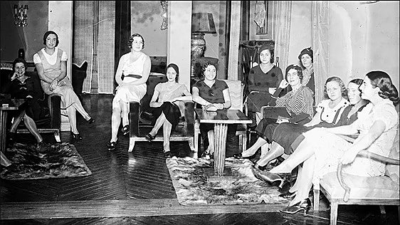 Julia Iruretagoyena, Victoria Kent «y aquellas mujeres de vanguardia...»