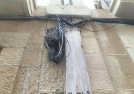 «Alguien debería tomar medidas con estos cables antes de que tengamos algún susto».