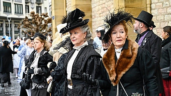 San Sebastián Belle Époque: Gros desempolva la elegancia del siglo XX y recupera la mítica Carrera de Camareros