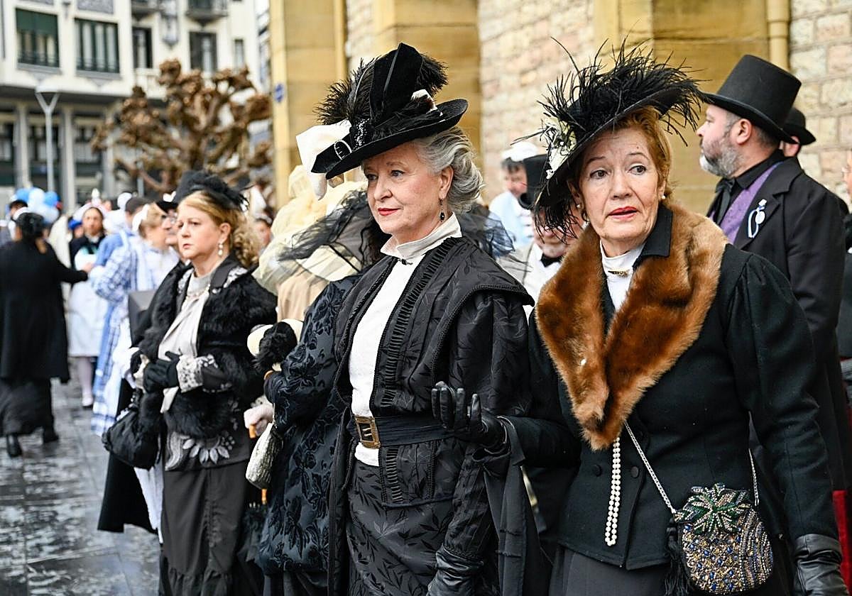 San Sebastián Belle Époque: Gros desempolva la elegancia del siglo XX y recupera la mítica Carrera de Camareros