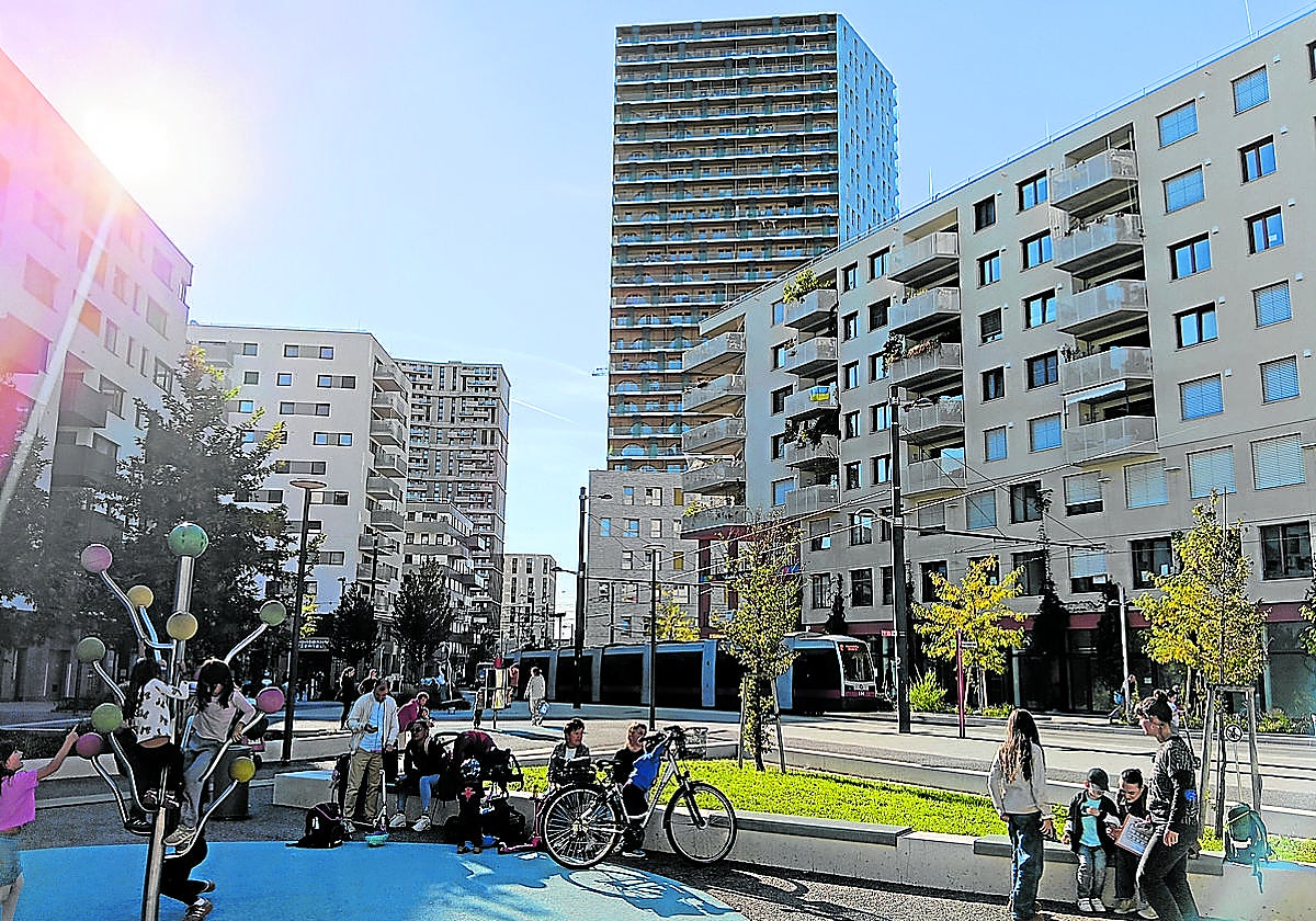 Tres recetas básicas sobre vivienda que Euskadi trae desde Viena