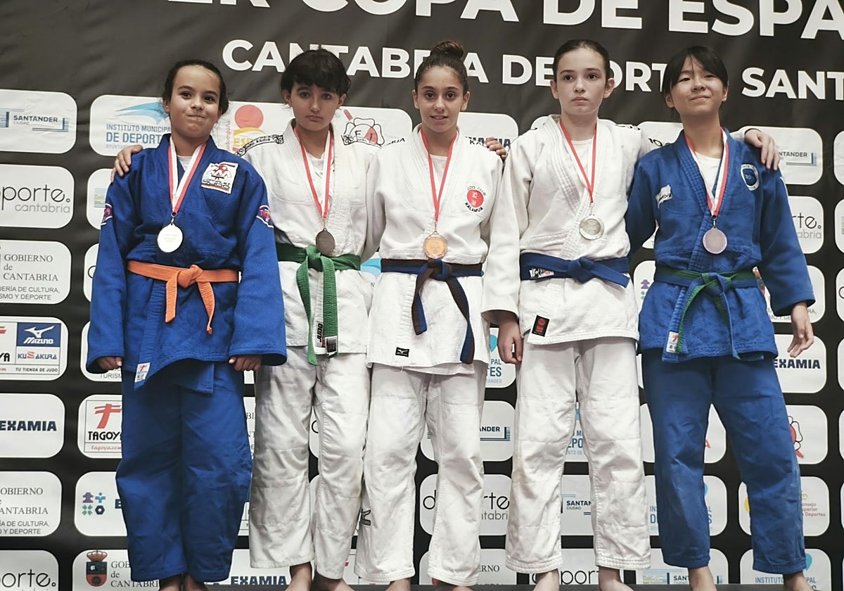 Uxue Gutiérrez Wins Silver for Judo Club Kalamua at Cantabria Cup
