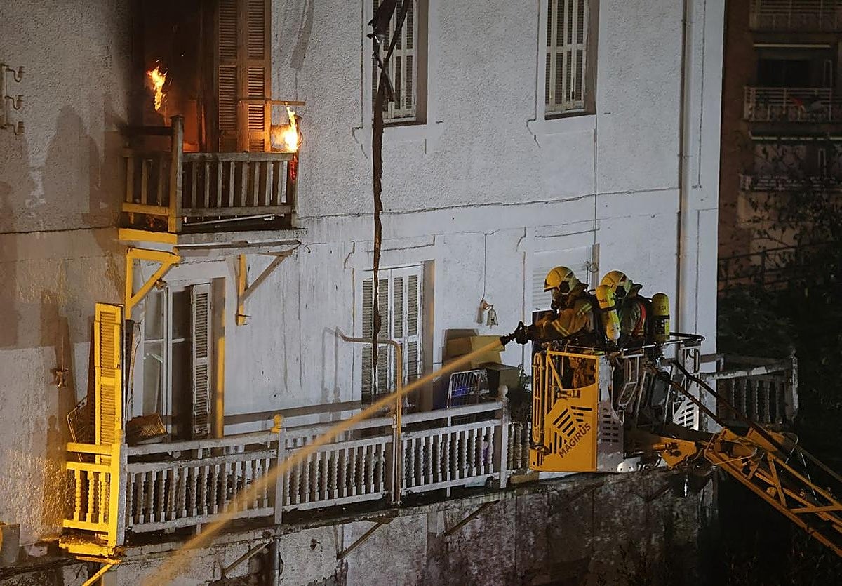 «Las llamas eran impresionantes pero, en una casa vieja y de madera, podía esperarse algo así»