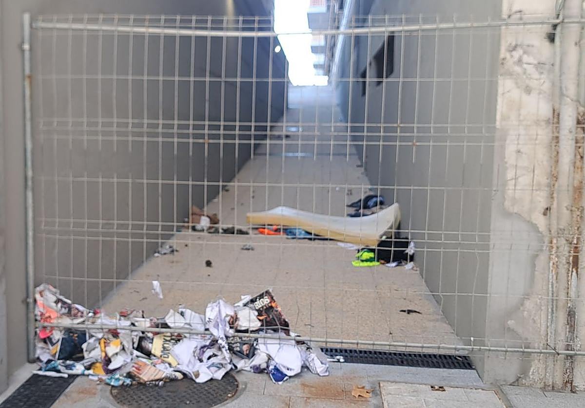Sirimiri: «Vergonzosa» imagen en la estación del tren