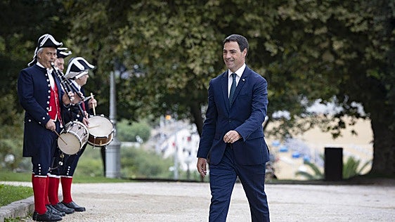 Pradales pide a PSOE y PP rebajar la confrontación porque refuerza a la extrema derecha