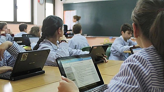 Pradales: «Los resultados de PISA son malos, sin paliativos; revisaremos la estrategia digital en los colegios»