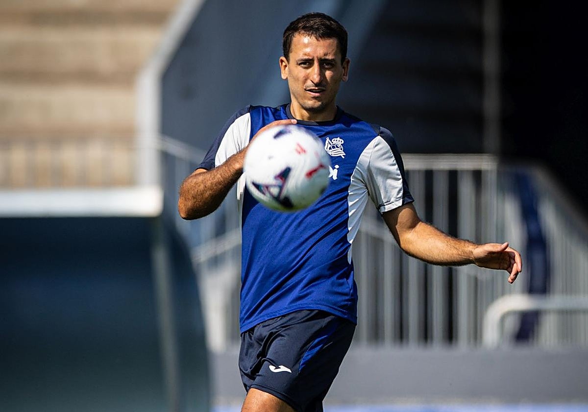 Gorrotxategi se entrena al margen por gestión de cargas