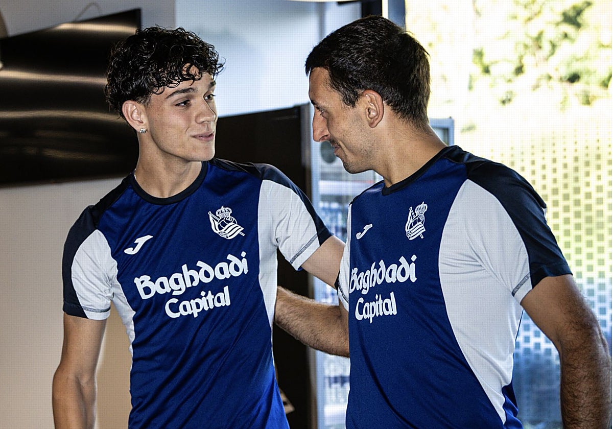 Héctor Fort ficha por la Real Sociedad hasta 2031