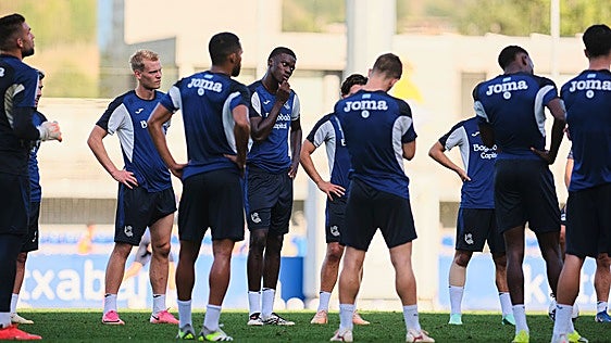 La Real Sociedad quiere revivir el espíritu de La Cartuja ante el Atlético de Madrid
