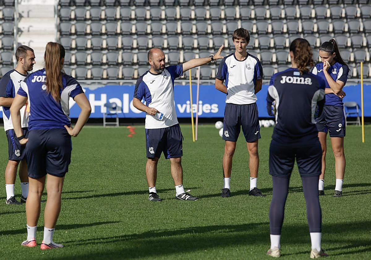 Gorka Álvarez: «Tenemos que meter la pelota en la portería para sellar el pase de ronda»