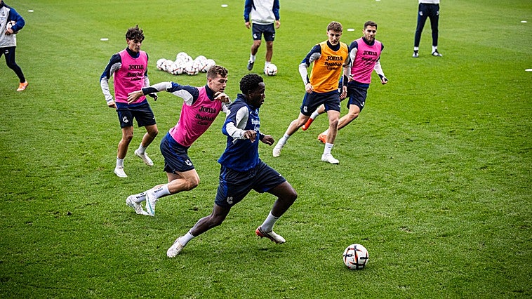 Lebarbier entra por primera vez en una convocatoria de Europa para llenar el hueco de Yangel Herrera