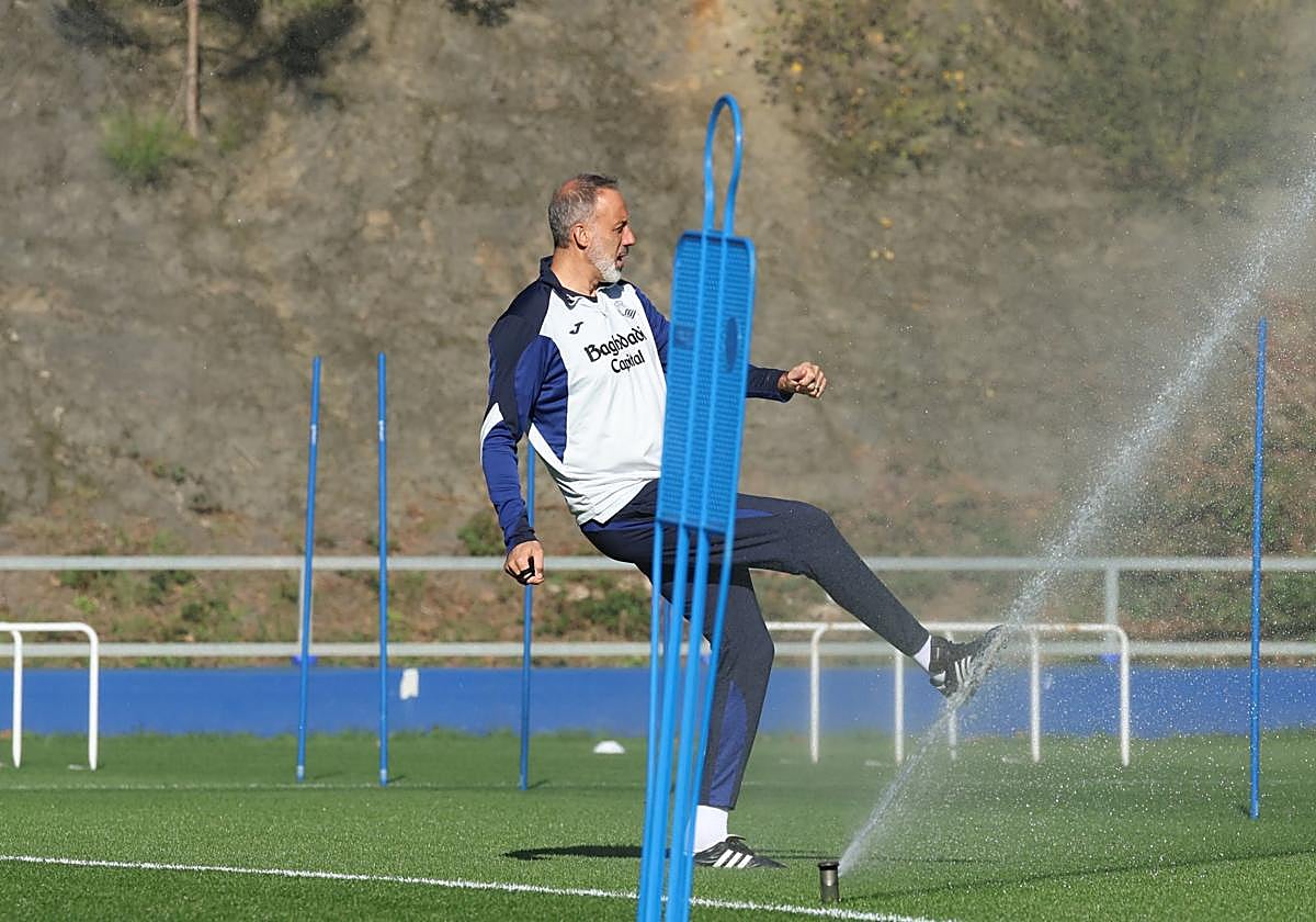 Matarazzo, sobre el derbi de la ikurriña: «Tuvo mucho valor lo que hicieron Kortabarria e Iribar»