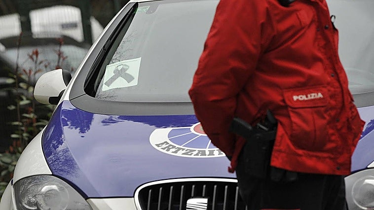 Detenidos dos jóvenes por agredir sexualmente a dos mujeres en un domicilio de Vitoria