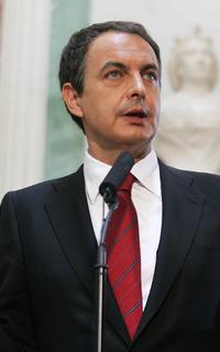 Zapatero anuncia el inicio del diálogo con ETA «sin pagar un precio político»