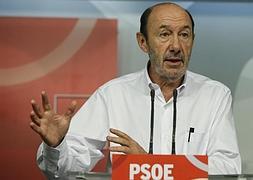 Alfredo Pérez Rubalcaba, en la sede del PSOE. / Foto: Efe | Video: Ep