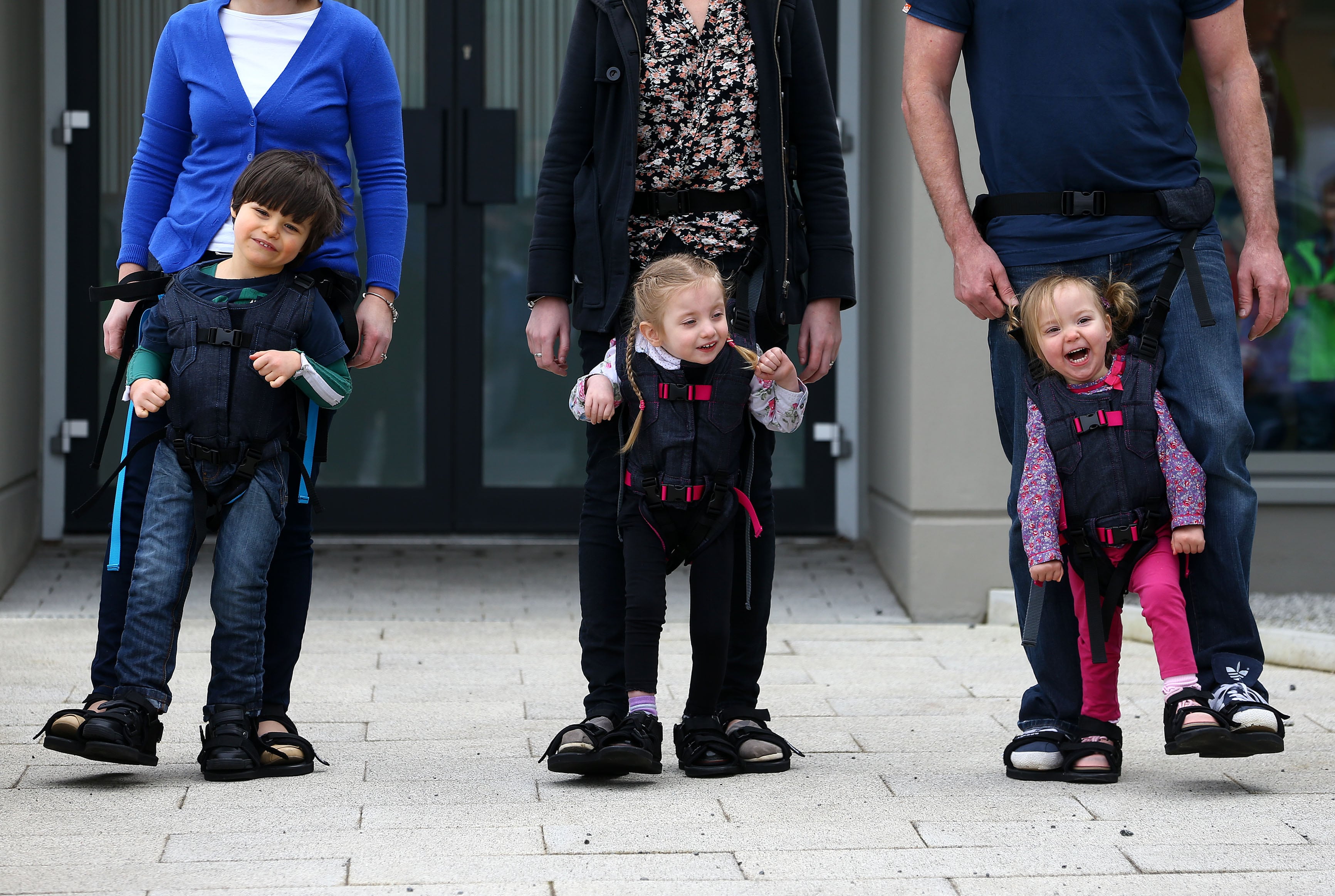 Correas para niños: ¿SÍ o NO?, Estilo de Vida Madres