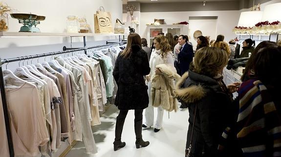 Compras en una tienda de Logroño.