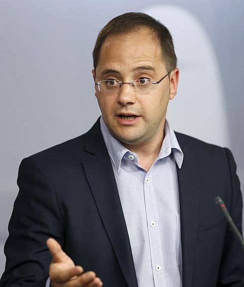 El PSOE insiste en que el Gobierno aclare si Pujol se acogió a la amnistía fiscal