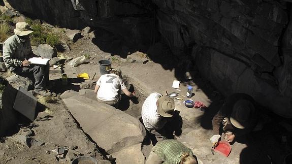 Excavaciones en Cuncaicha, a 4.480 metros sobre el nivel del mar 