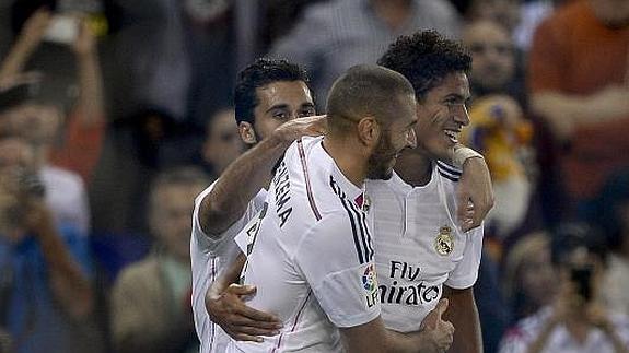 Los jugadores del Madrid celebran un gol Efe