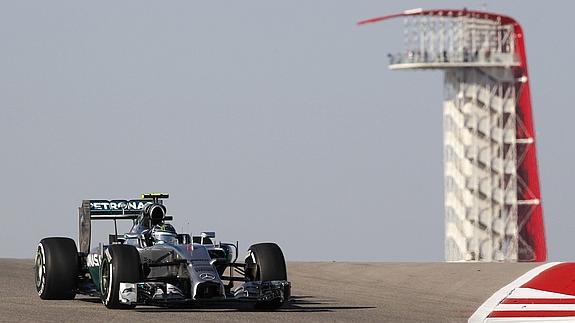 Rosberg pilota durante unos entrenamientos. 