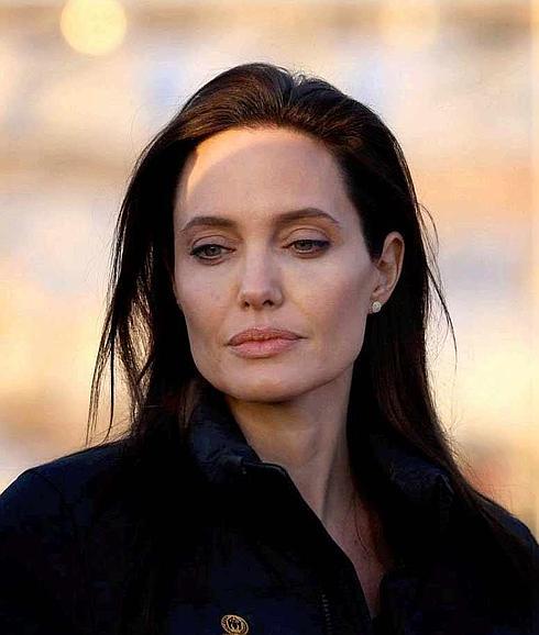 Angelina Jolie se sometió el pasadomes de marzo a una cirugía preventiva para reducir la posibilidad de padecer este cáncer.