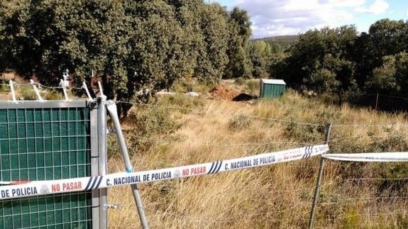 Cordón policial en la zona de la vivienda del asesino confeso. 